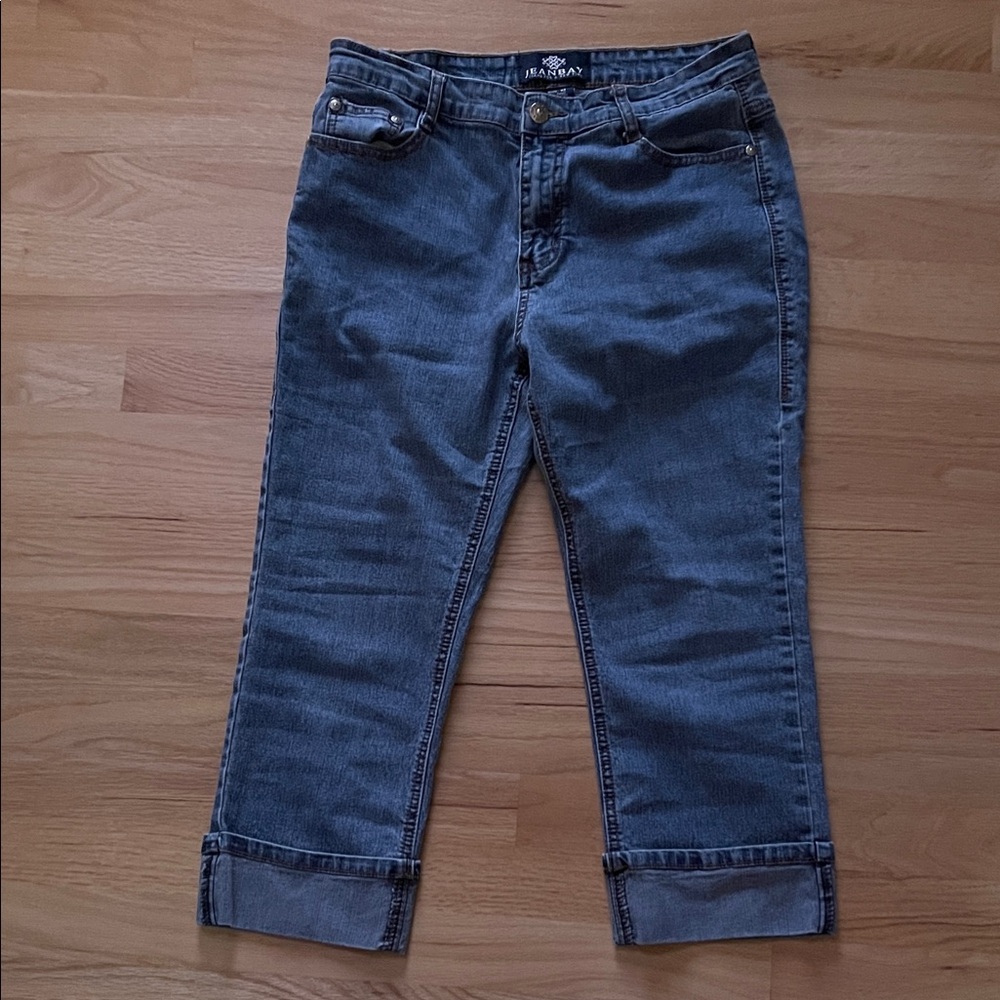 Junarose Denim Capri Pants in Medium Blue